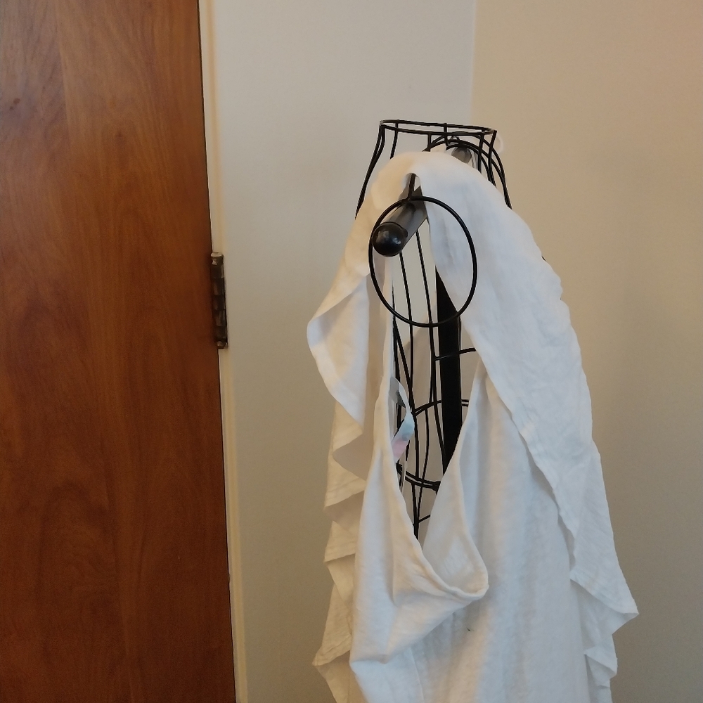 Free People NWT size XS Elegant White Ruffle Dress Beach Wear. - Picture 7 of 11